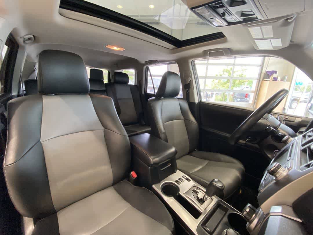 Certified 2019 Toyota 4Runner SR5 Premium AWD/4WD image 29