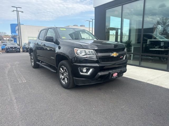 Used 2017 Chevrolet Colorado Z71 AWD/4WD image 1