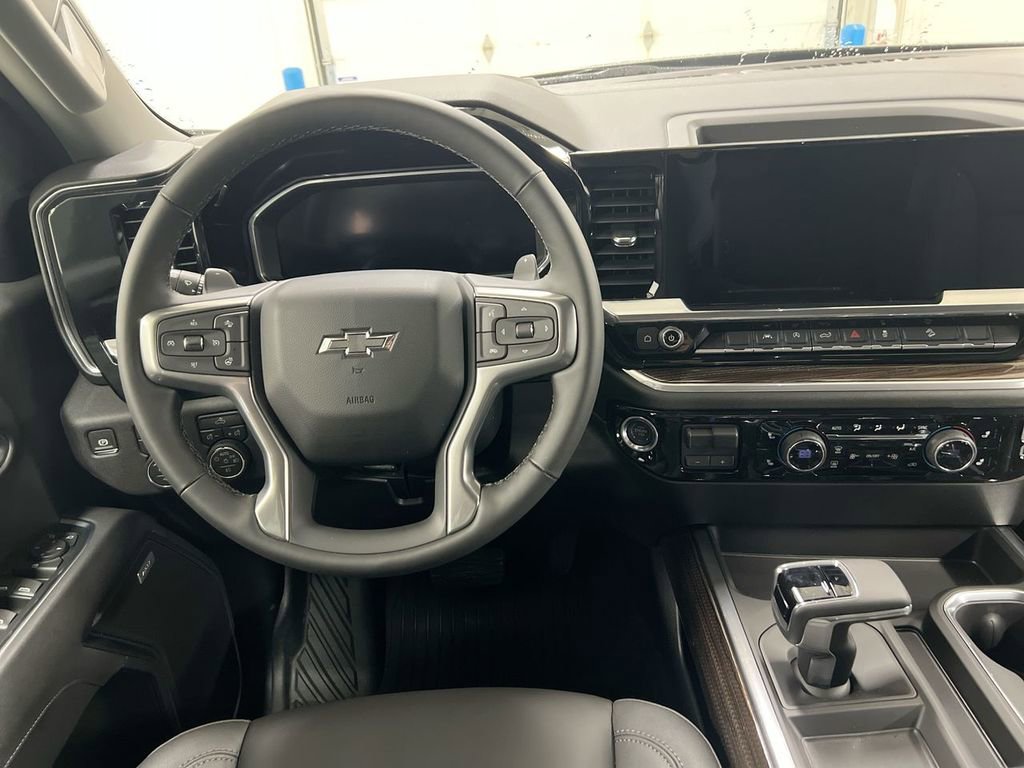 New 2026 Chevrolet Silverado 1500 RST w/ Convenience Package II AWD/4WD image 11