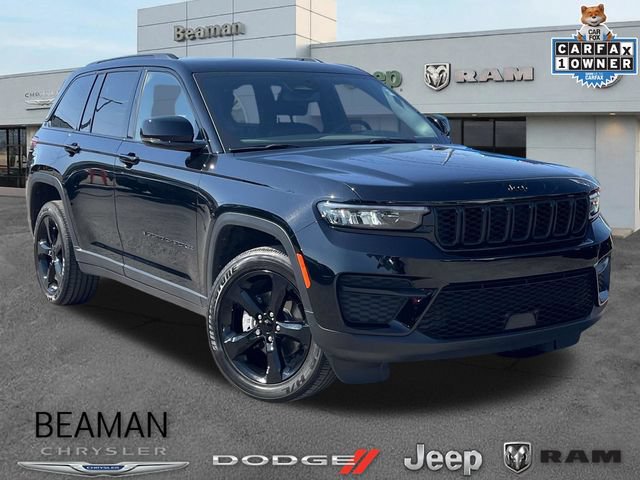 Used 2024 Jeep Grand Cherokee Altitude AWD/4WD image 1