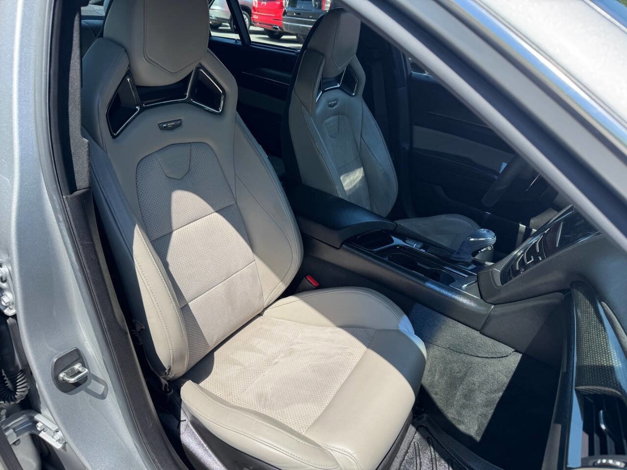 Used 2016 Cadillac CTS V w/ Luxury Package RWD image 13