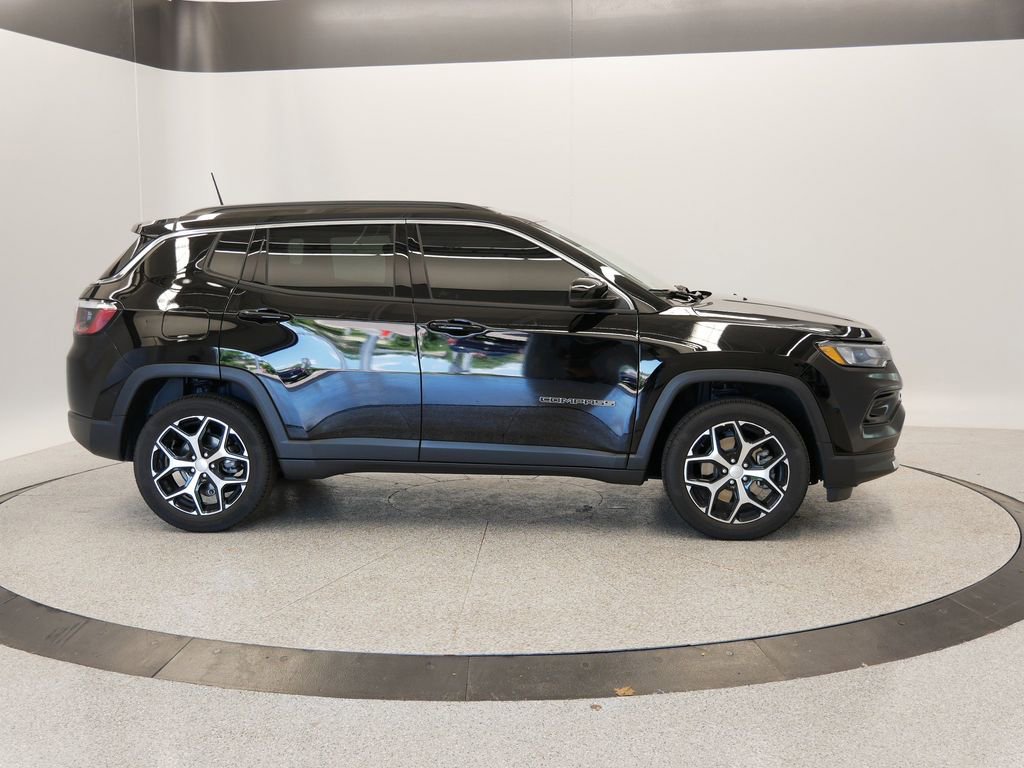Certified 2024 Jeep Compass Limited image 8