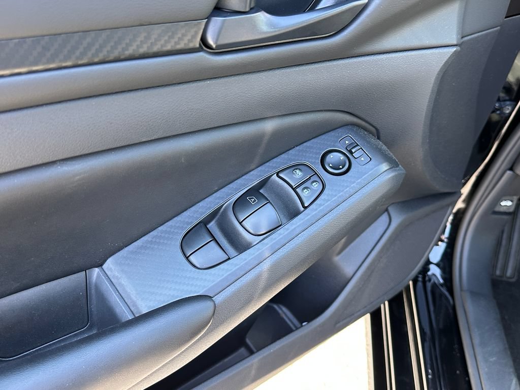 Used 2025 Nissan Altima 2.5 S FWD image 21