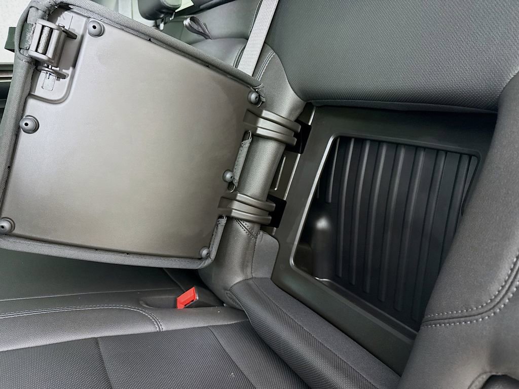 Used 2024 Chevrolet Silverado 3500 LTZ image 34