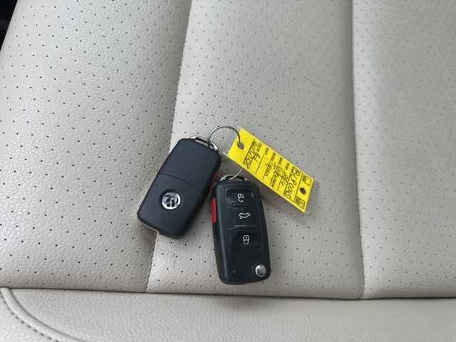 Used 2016 Volkswagen Tiguan SE FWD image 21