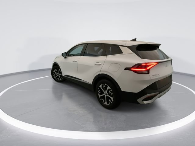 Used 2024 Kia Sportage EX FWD image 2