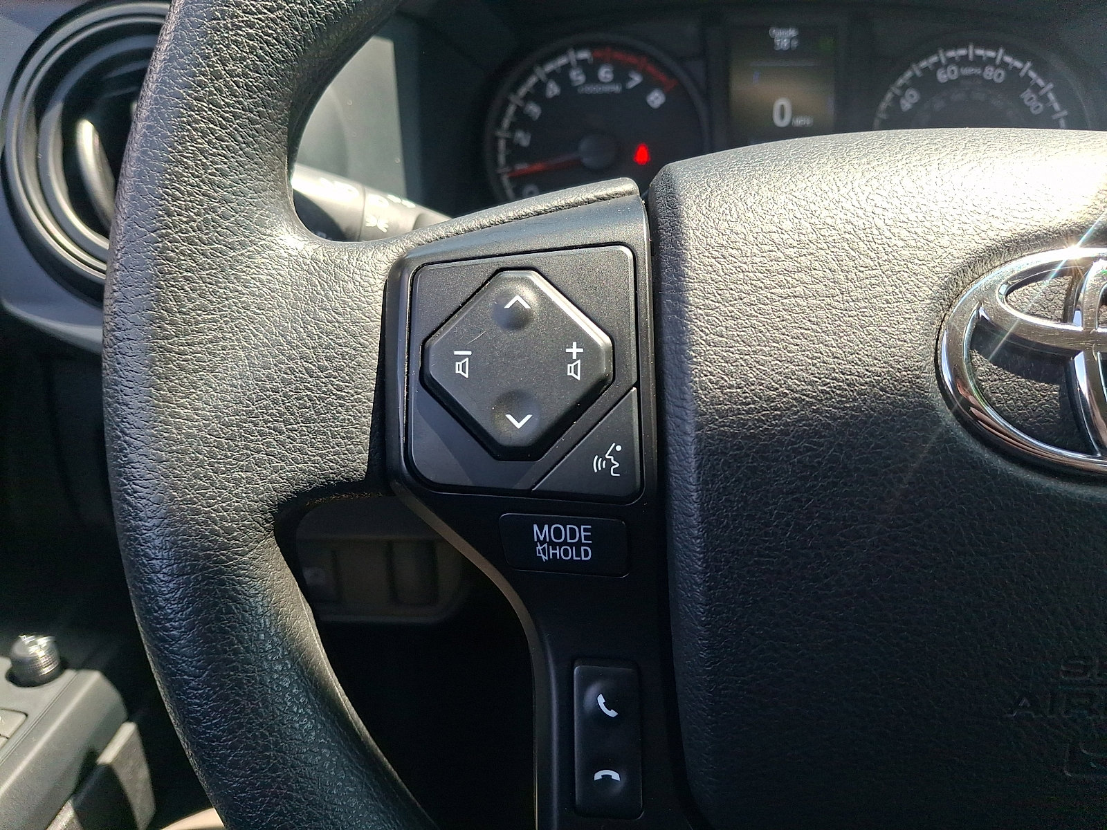 Used 2022 Toyota Tacoma SR AWD/4WD image 20