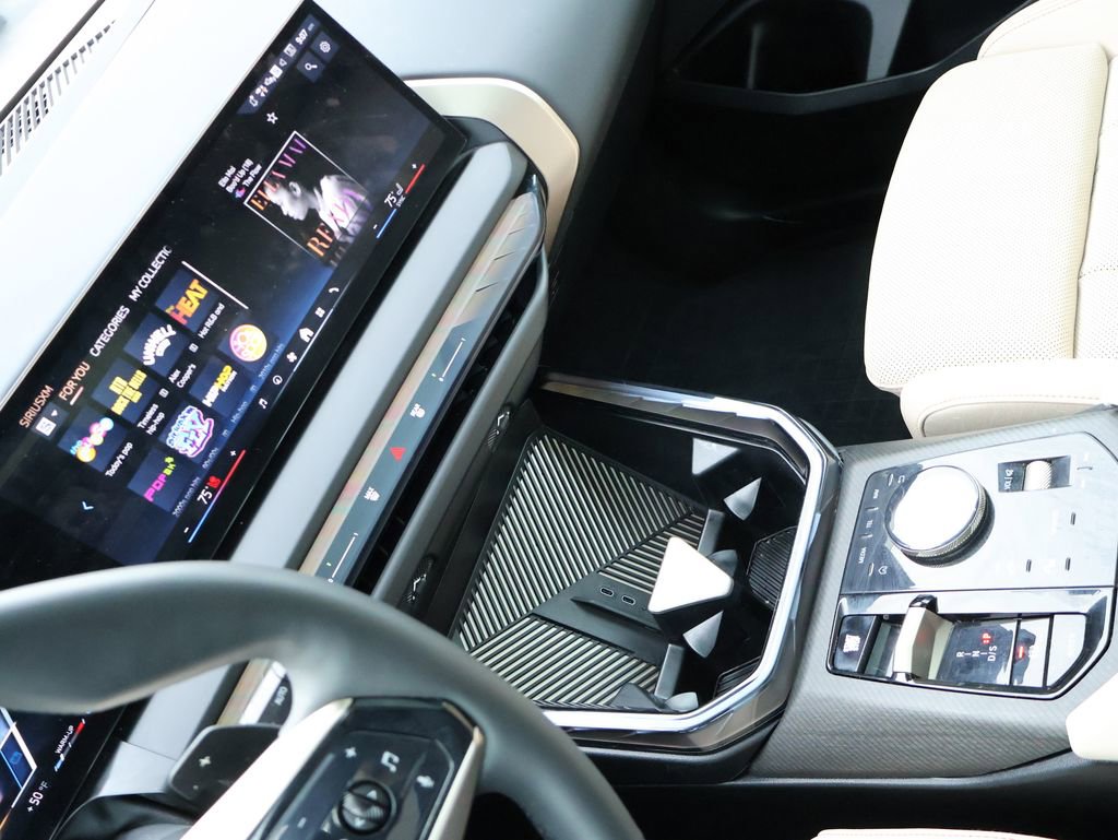 Certified 2025 BMW X3 xDrive30i w/ Premium Package image 23