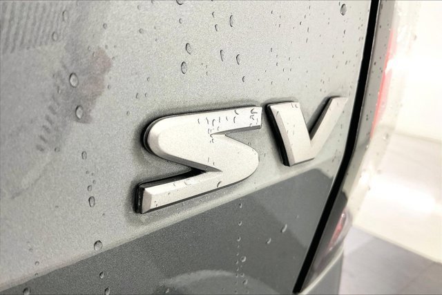 Used 2022 Nissan Frontier SV w/ Technology Package image 7