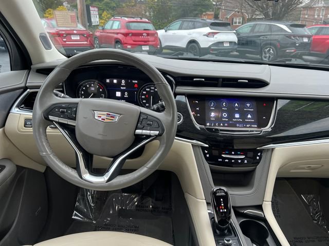 Used 2023 Cadillac XT6 Premium Luxury w/ Technology Package image 18