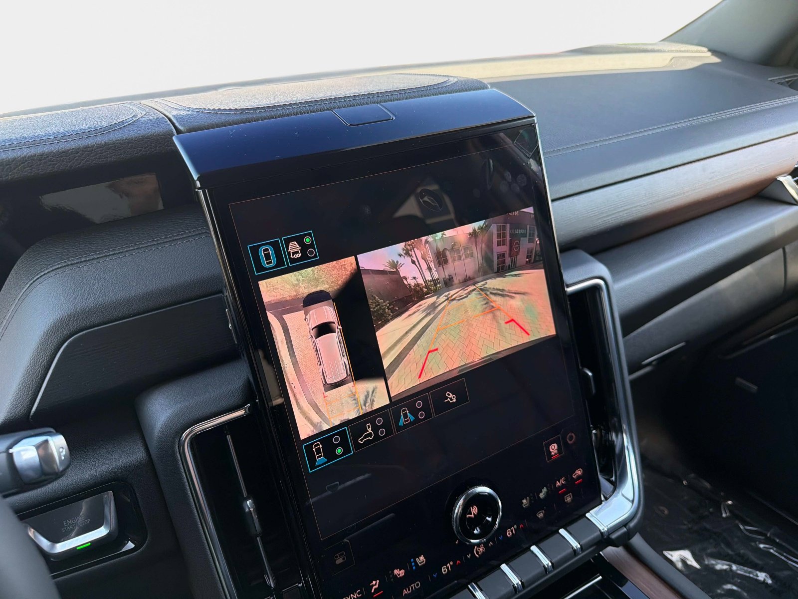 Used 2026 GMC Yukon Denali w/ Advanced Technology Package image 45