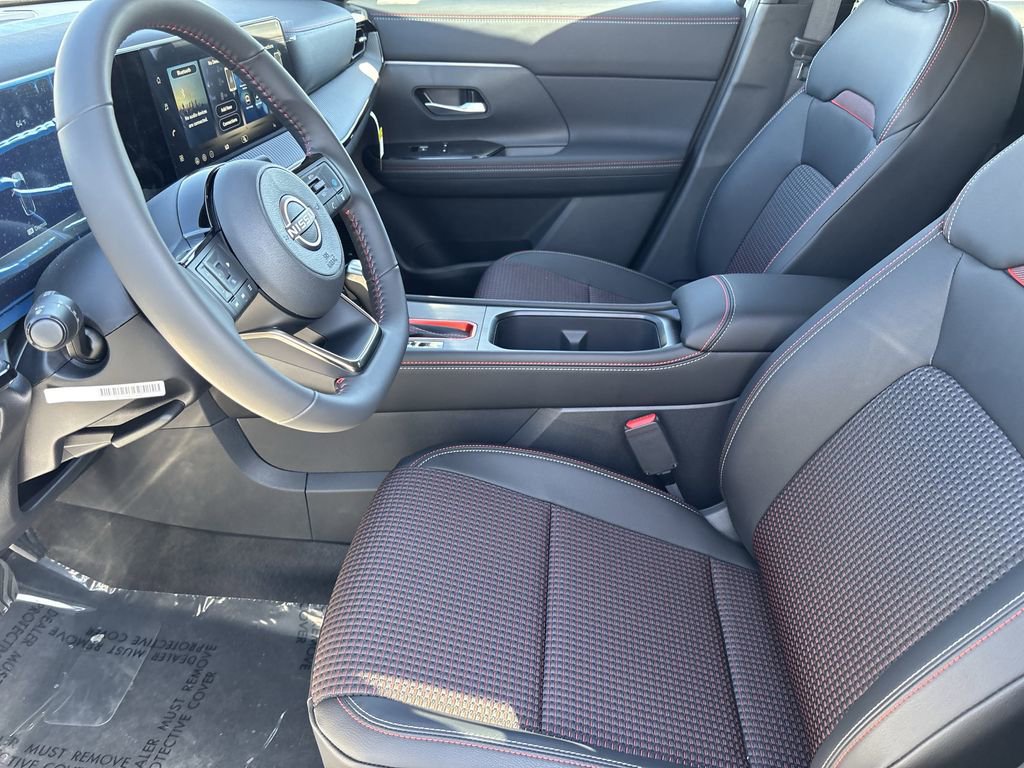 New 2026 Nissan Kicks SR image 14