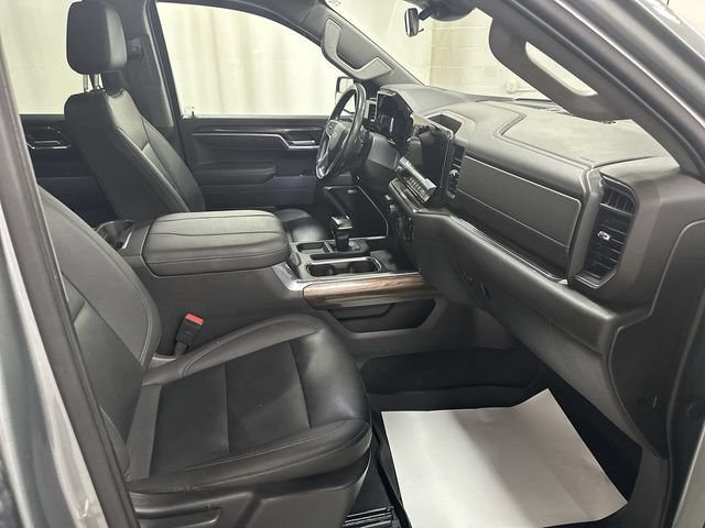 Used 2023 Chevrolet Silverado 1500 RST w/ Convenience Package II AWD/4WD image 18
