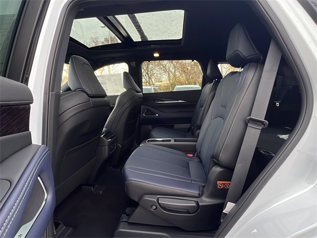 New 2026 INFINITI QX60 Sport w/ Dark Cargo Package image 18