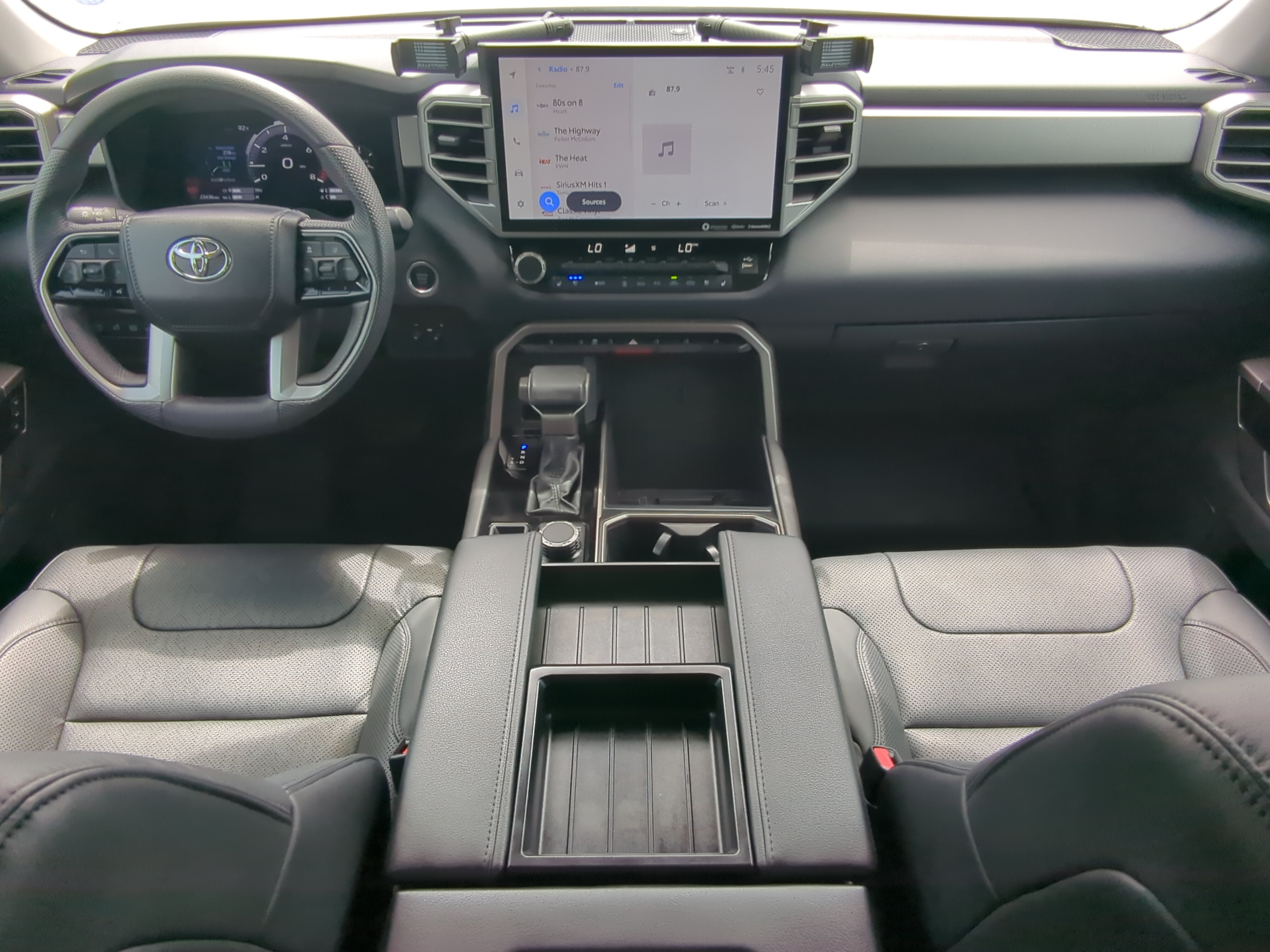 Used 2024 Toyota Tundra Limited AWD/4WD image 13