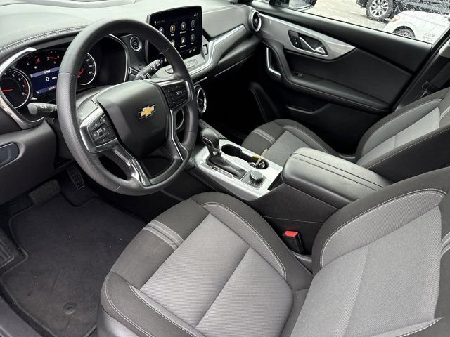 Certified 2024 Chevrolet Blazer LT w/ Midnight/Sport Edition FWD image 10