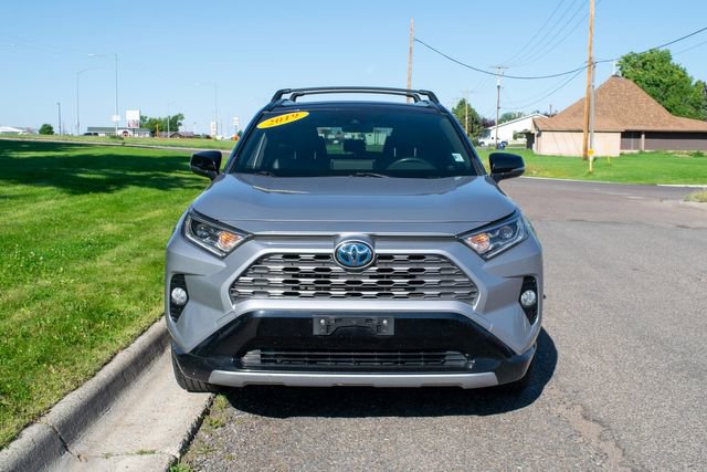 Used 2019 Toyota RAV4 XSE AWD/4WD image 2