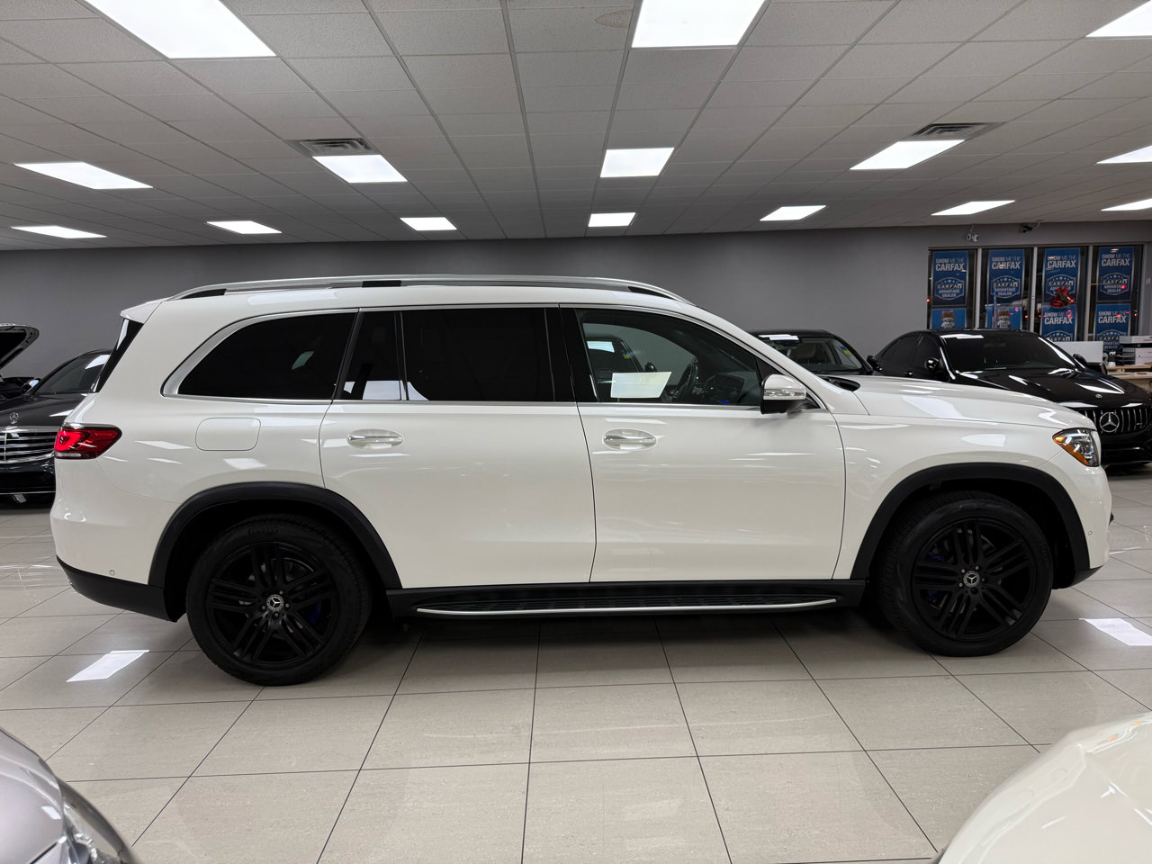 Used 2022 Mercedes-Benz GLS 450 4MATIC image 3