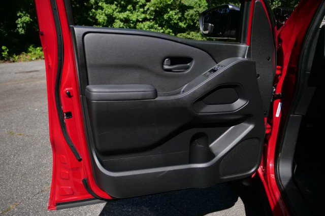 Used 2022 Nissan Frontier S w/ Technology Package AWD/4WD image 17