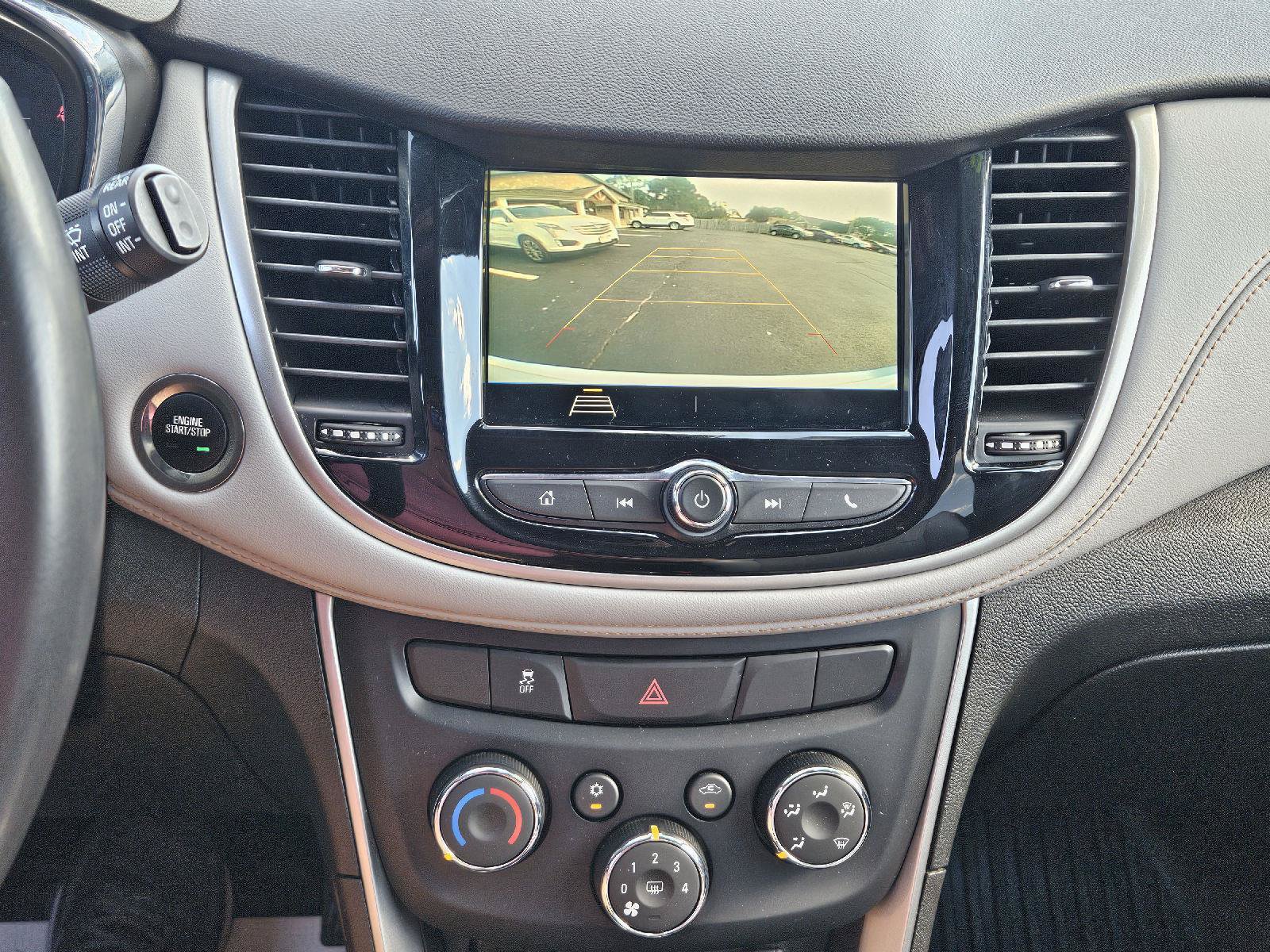 Used 2019 Chevrolet Trax LT w/ Driver Confidence Package FWD image 11