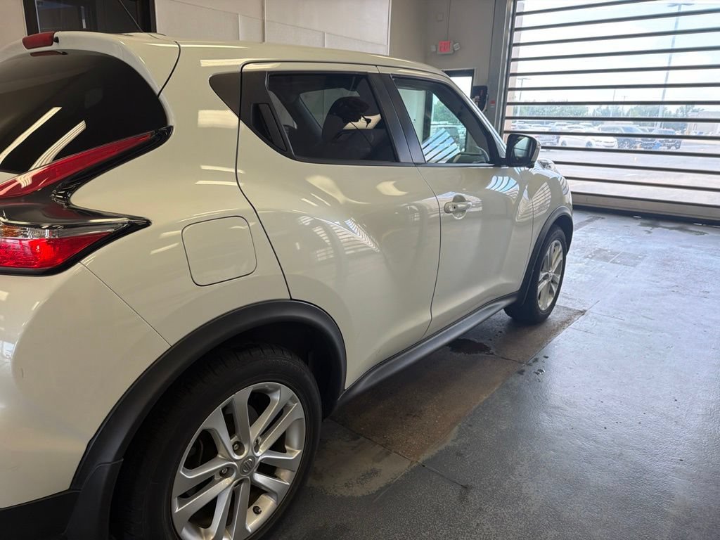 Used 2015 Nissan Juke SV w/ Technology Package FWD image 8