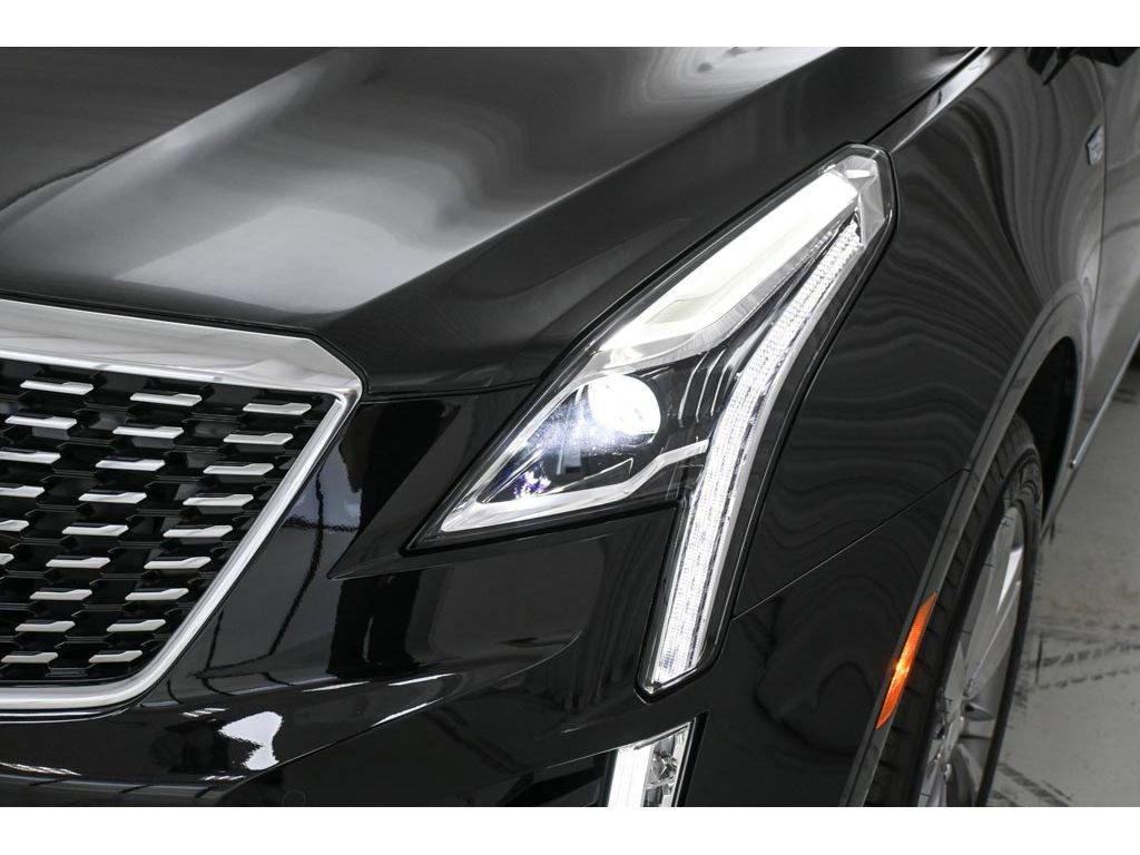 Certified 2025 Cadillac XT5 Premium Luxury image 23