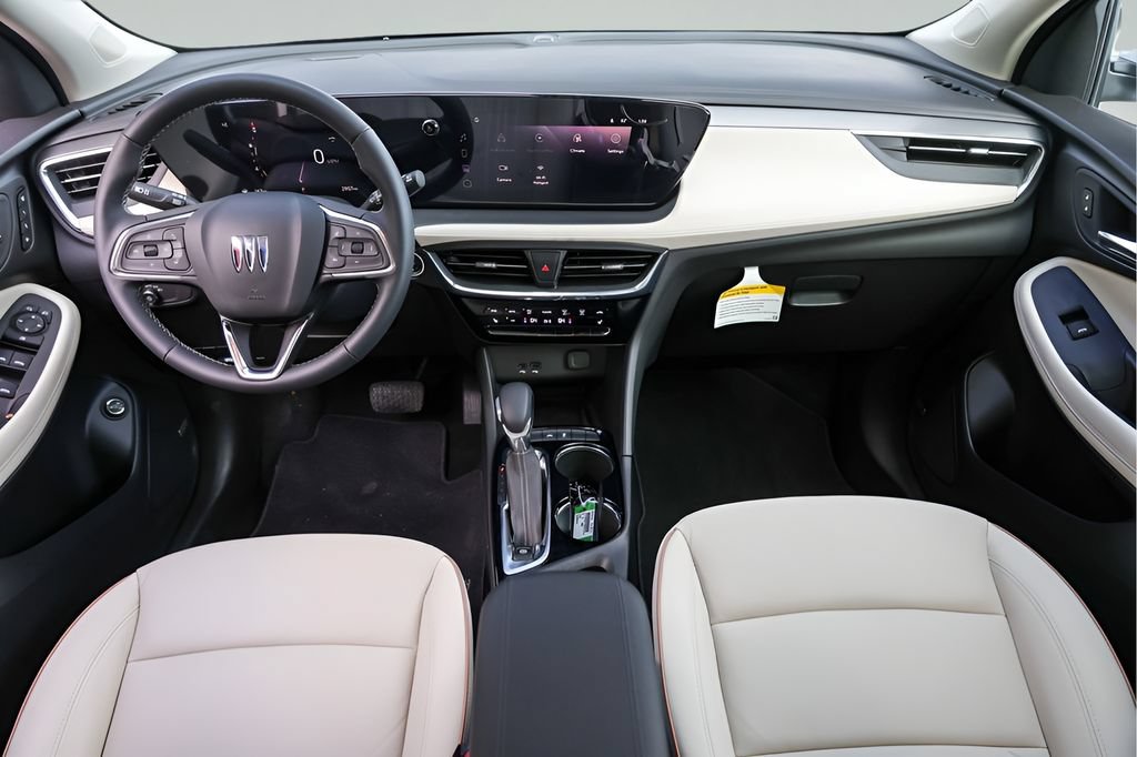 Used 2025 Buick Encore GX Avenir w/ Avenir Technology Package FWD image 17