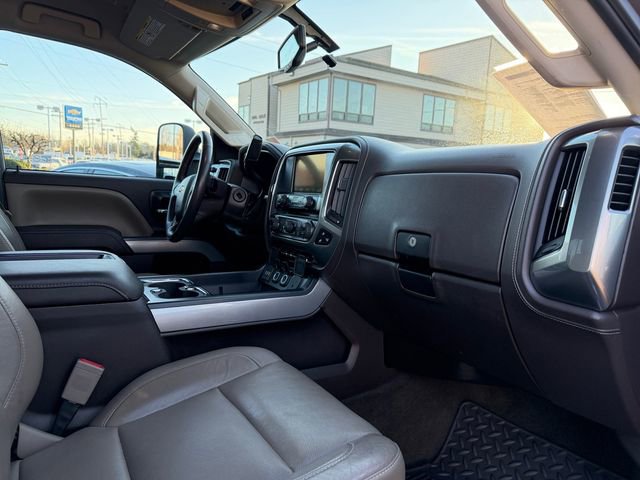 Used 2015 Chevrolet Silverado 2500 LTZ w/ LTZ Plus Package image 36