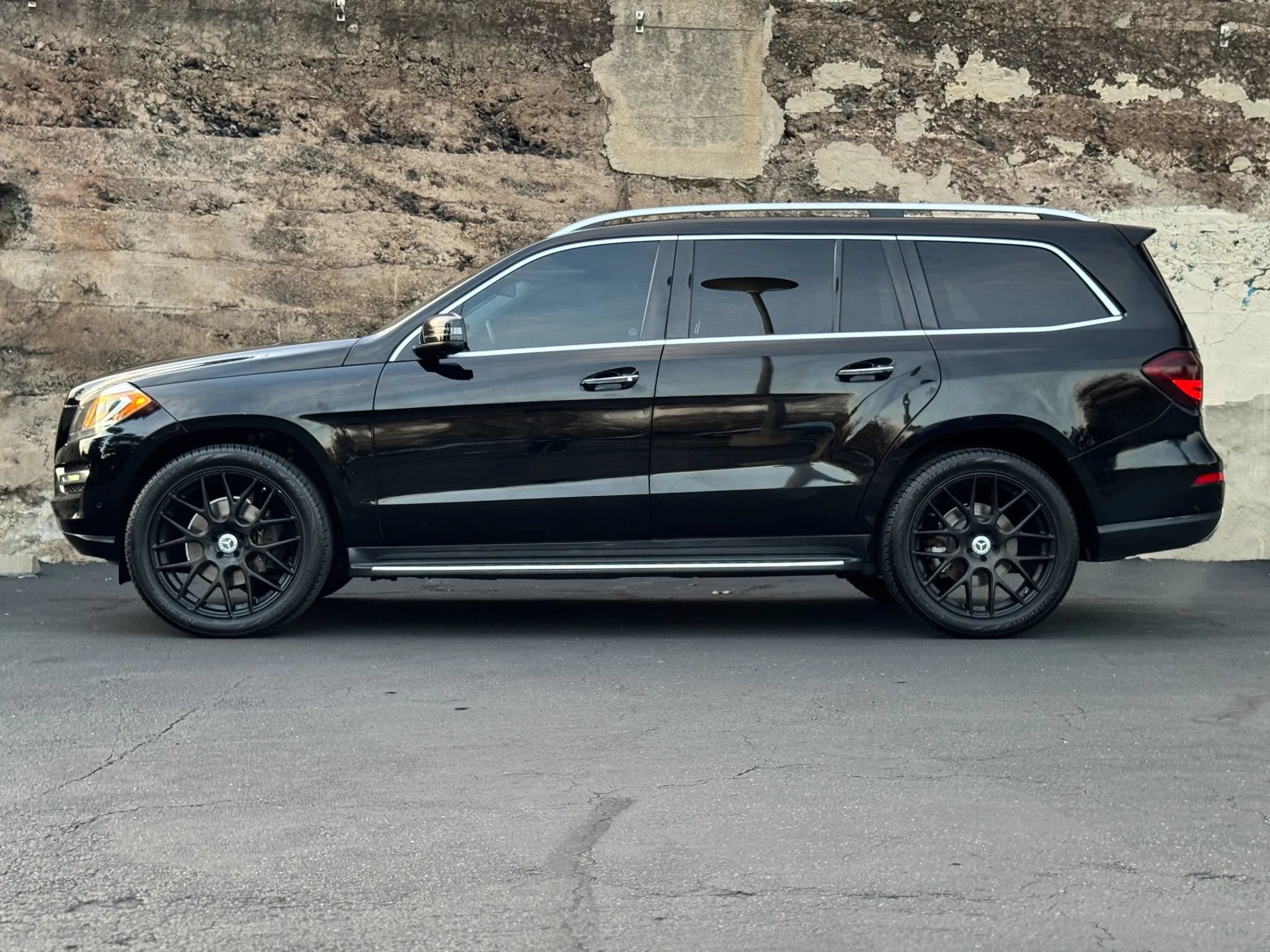 Used 2014 Mercedes-Benz GL 450 4MATIC image 7
