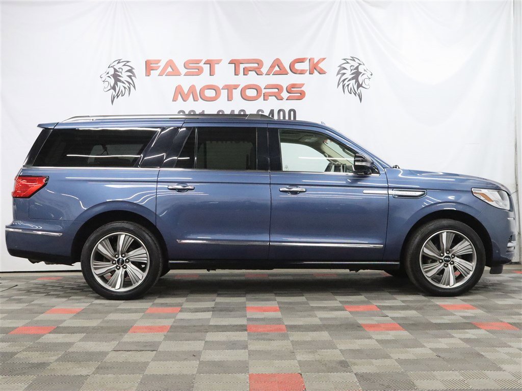 Used 2018 Lincoln Navigator L Reserve w/ Technology Package AWD/4WD image 4