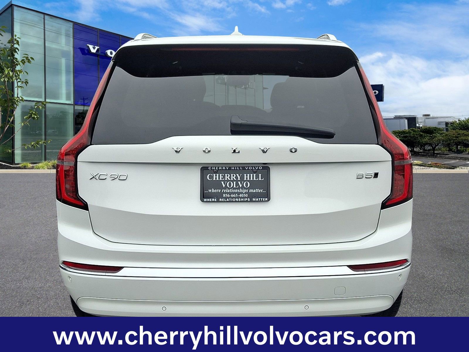 Certified 2025 Volvo XC90 B5 Plus image 6