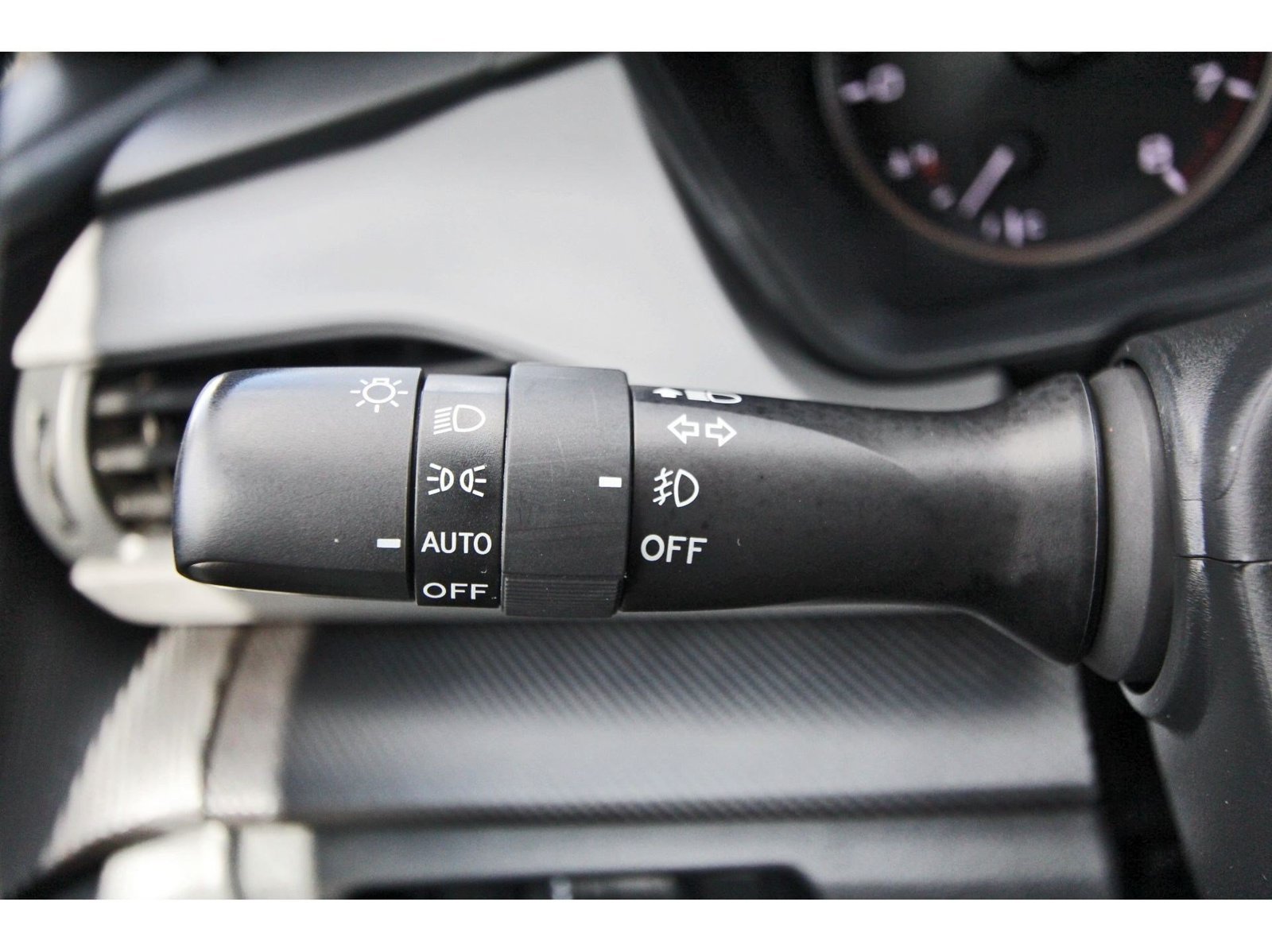 Used 2024 Subaru Crosstrek 2.5i Wilderness w/ Crosstrek Mirror Package AWD/4WD image 17