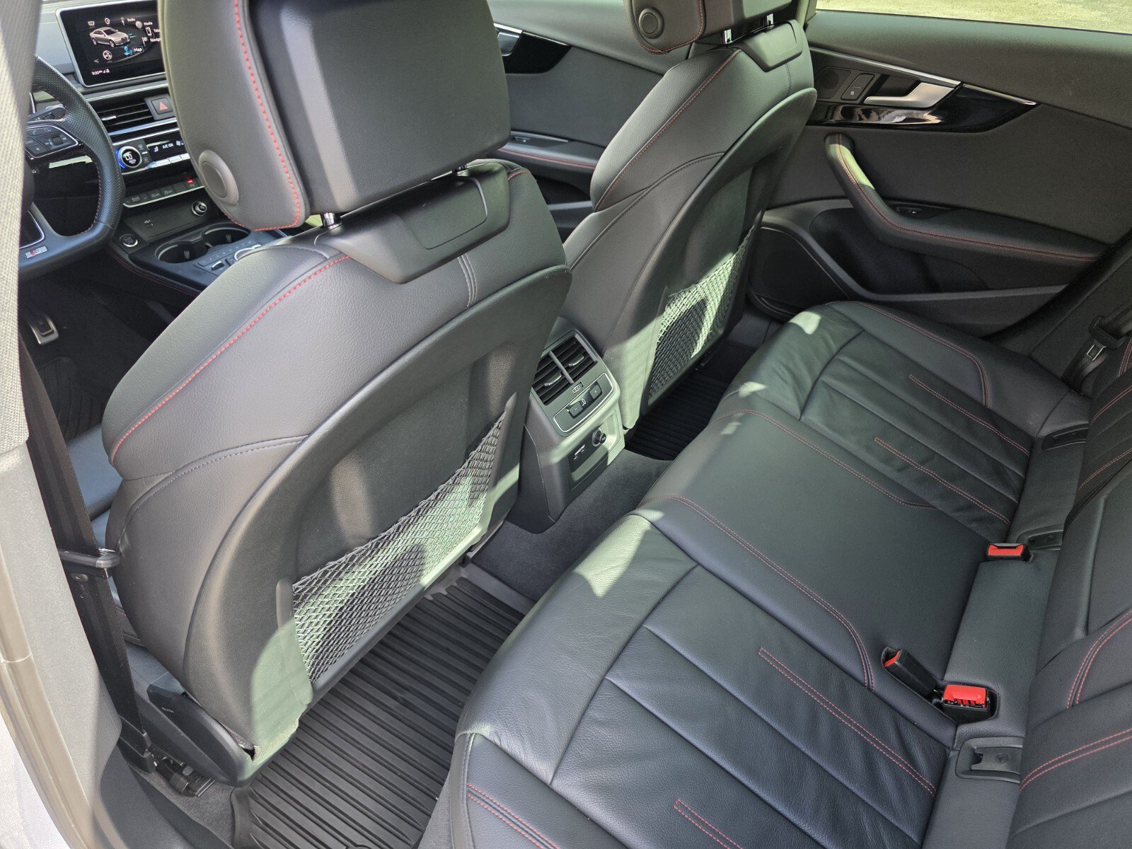 Used 2019 Audi A4 2.0T Premium Plus w/ Premium Plus Package AWD/4WD image 15