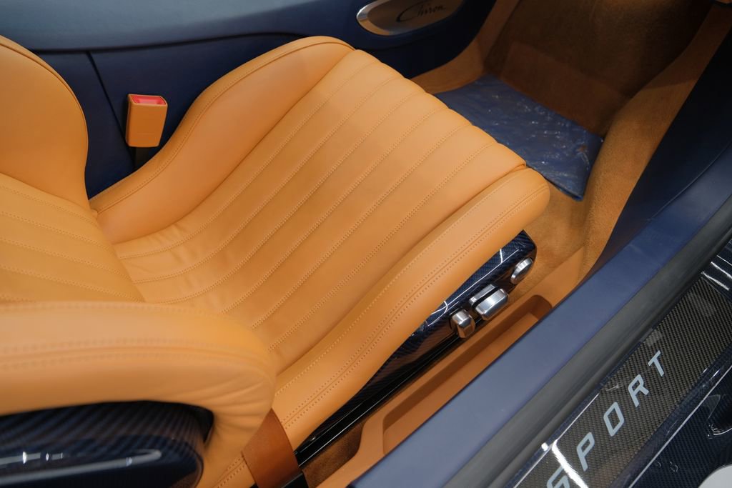Used 2020 Bugatti Chiron AWD/4WD image 34