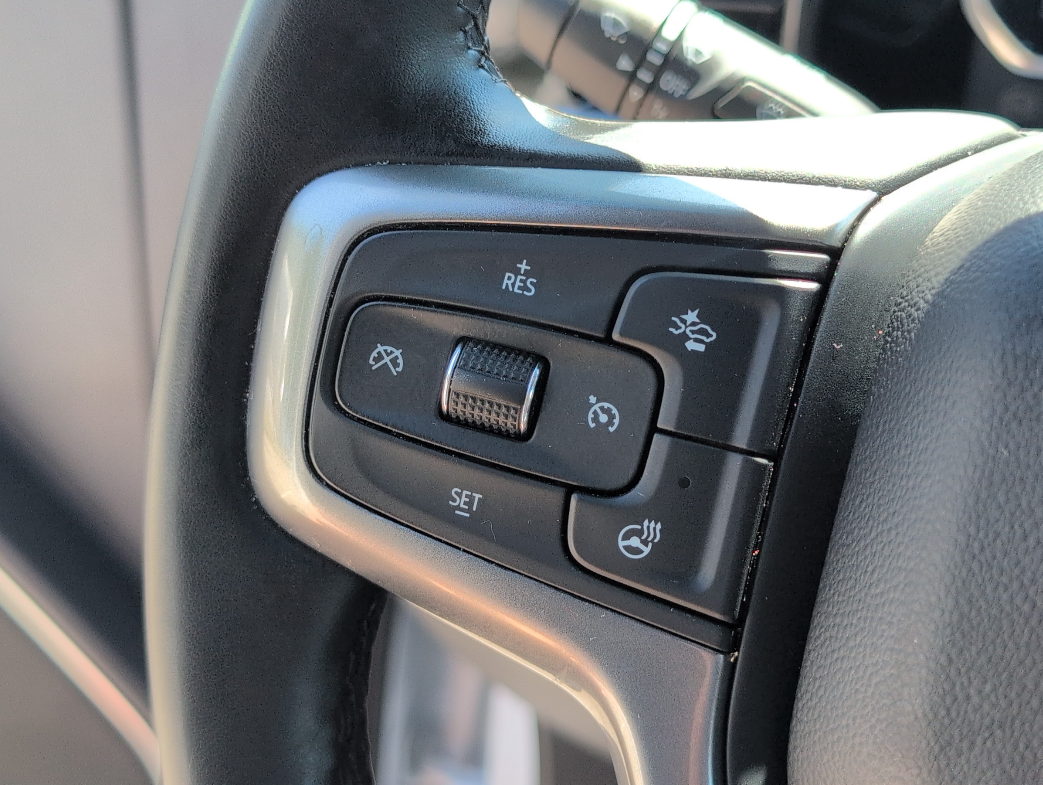 Used 2025 Chevrolet Silverado 2500 LT w/ Convenience Package AWD/4WD image 25