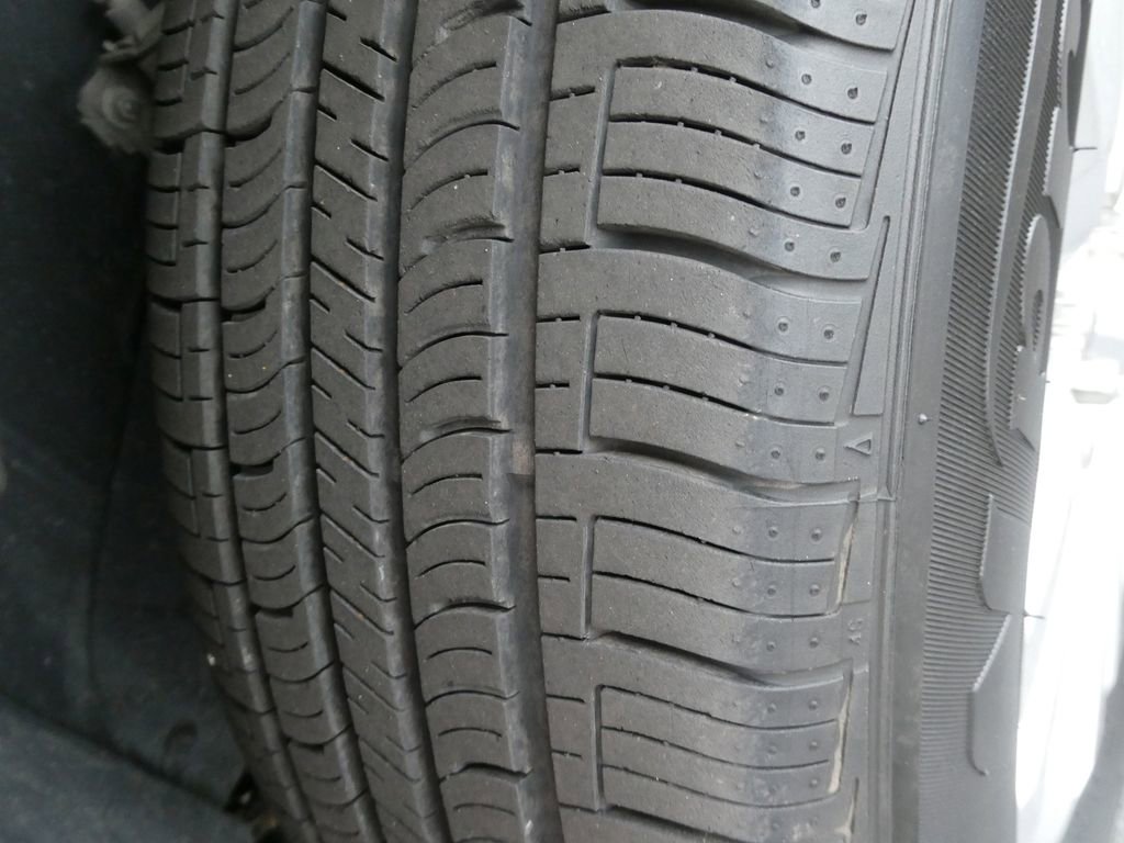 Used 2017 Chevrolet Equinox LS image 11