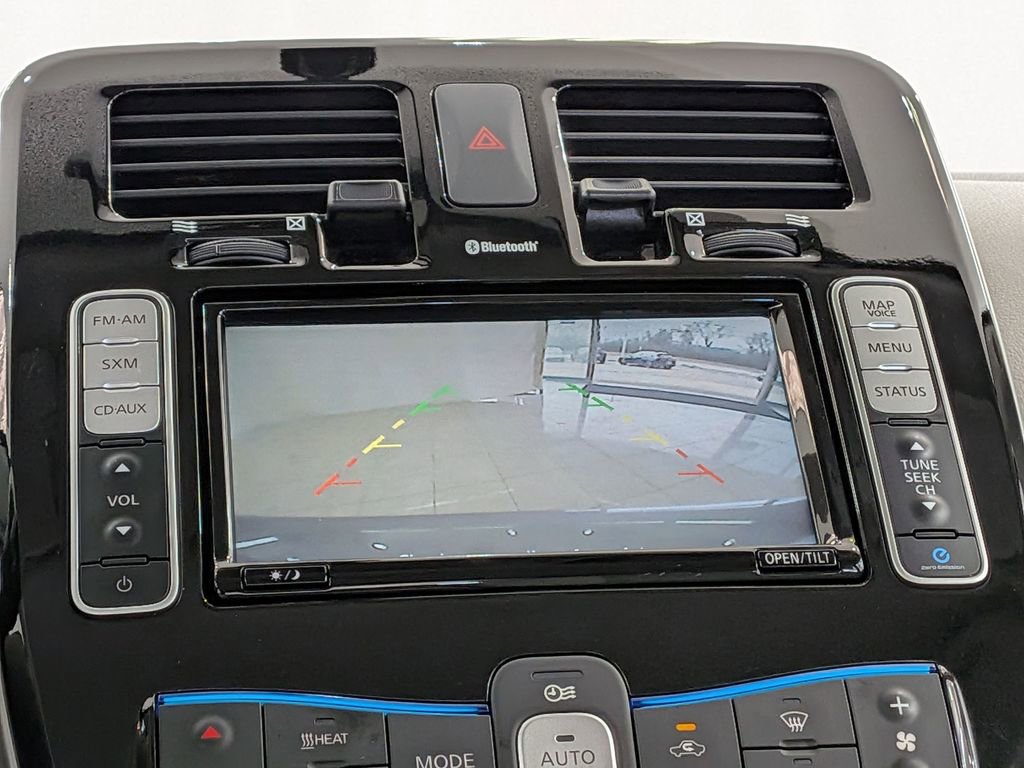 Used 2017 Nissan Leaf SV image 21