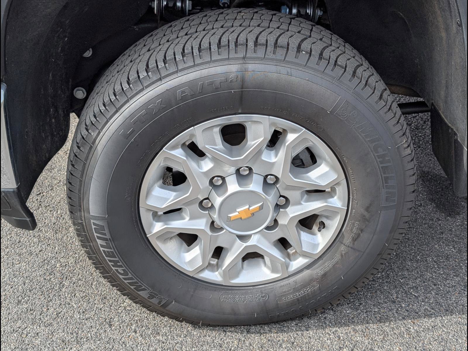 Used 2025 Chevrolet Silverado 2500 LT image 24