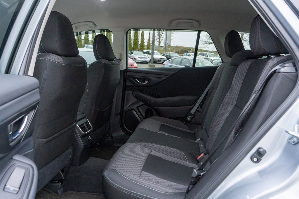 Used 2024 Subaru Outback Premium image 11