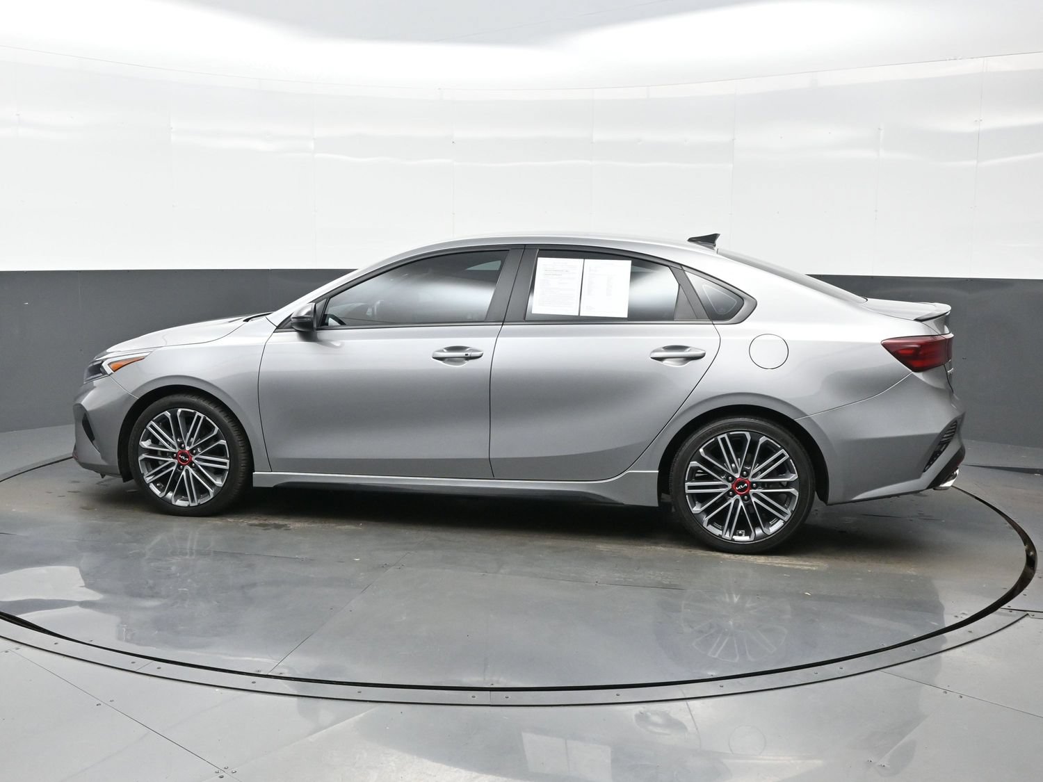 Used 2024 Kia Forte GT FWD image 3