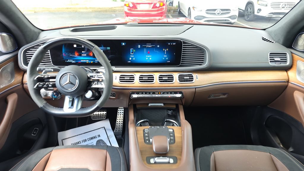 Used 2024 Mercedes-Benz GLS 63 AMG 4MATIC image 24