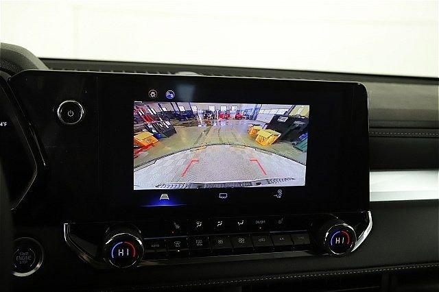 New 2025 Chevrolet Colorado LT image 19