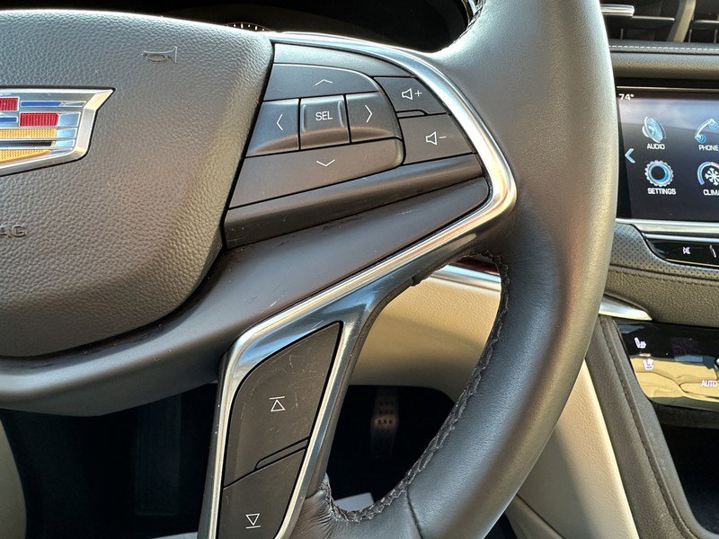 Used 2018 Cadillac XT5 Premium Luxury w/ Driver Assist Package image 25