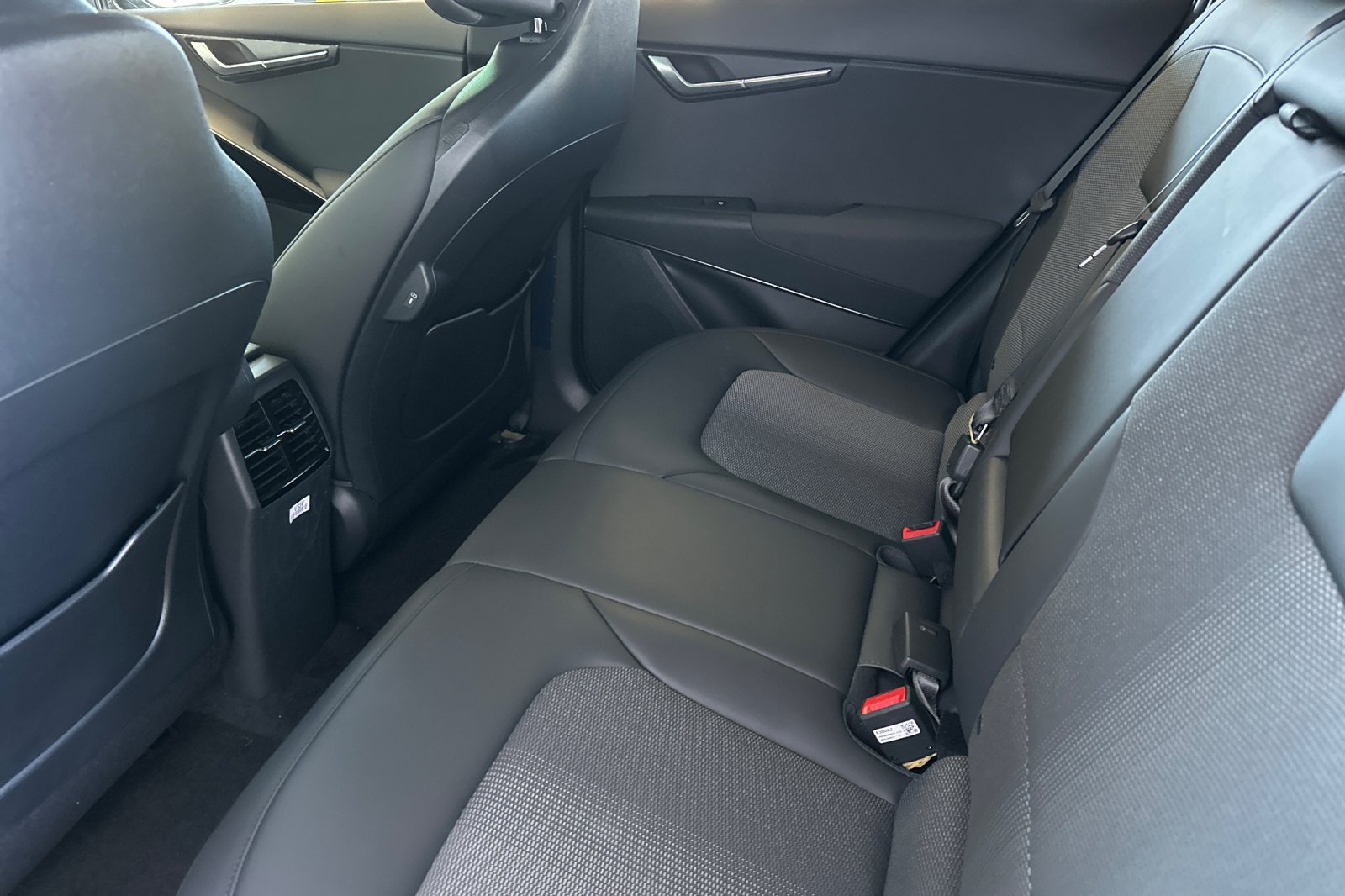 New 2026 Kia Niro Wind FWD image 12