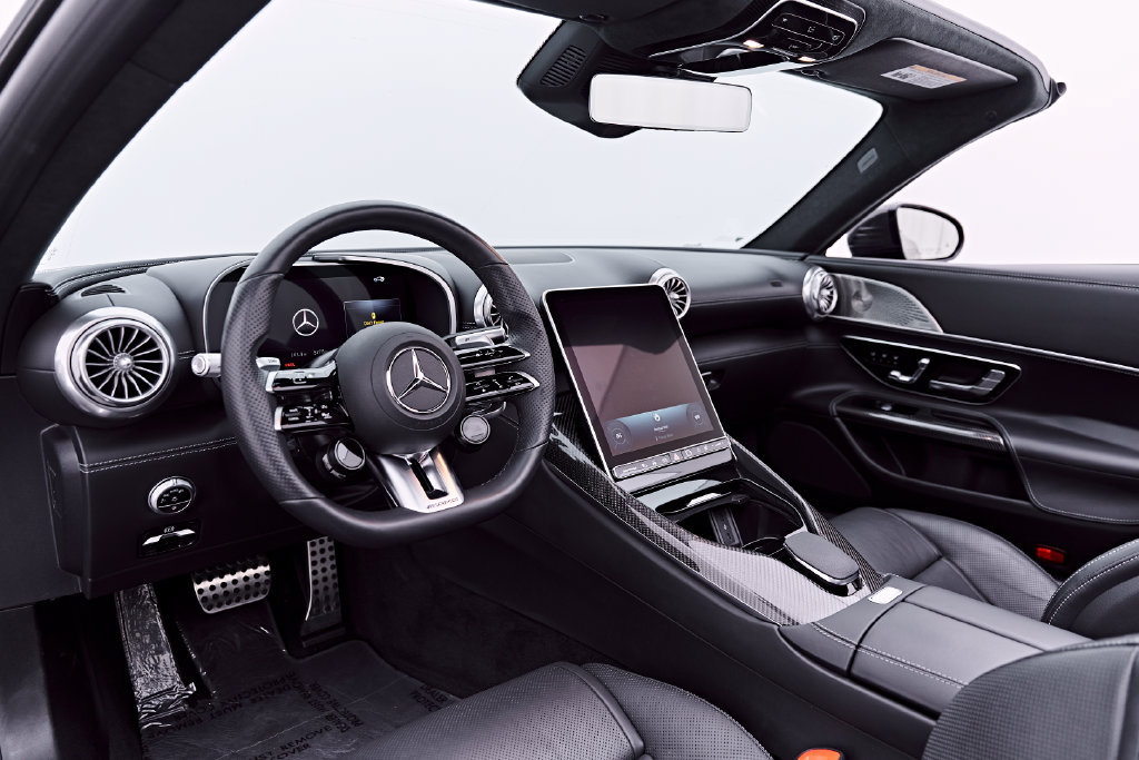 Used 2022 Mercedes-Benz SL 63 AMG 4MATIC image 2