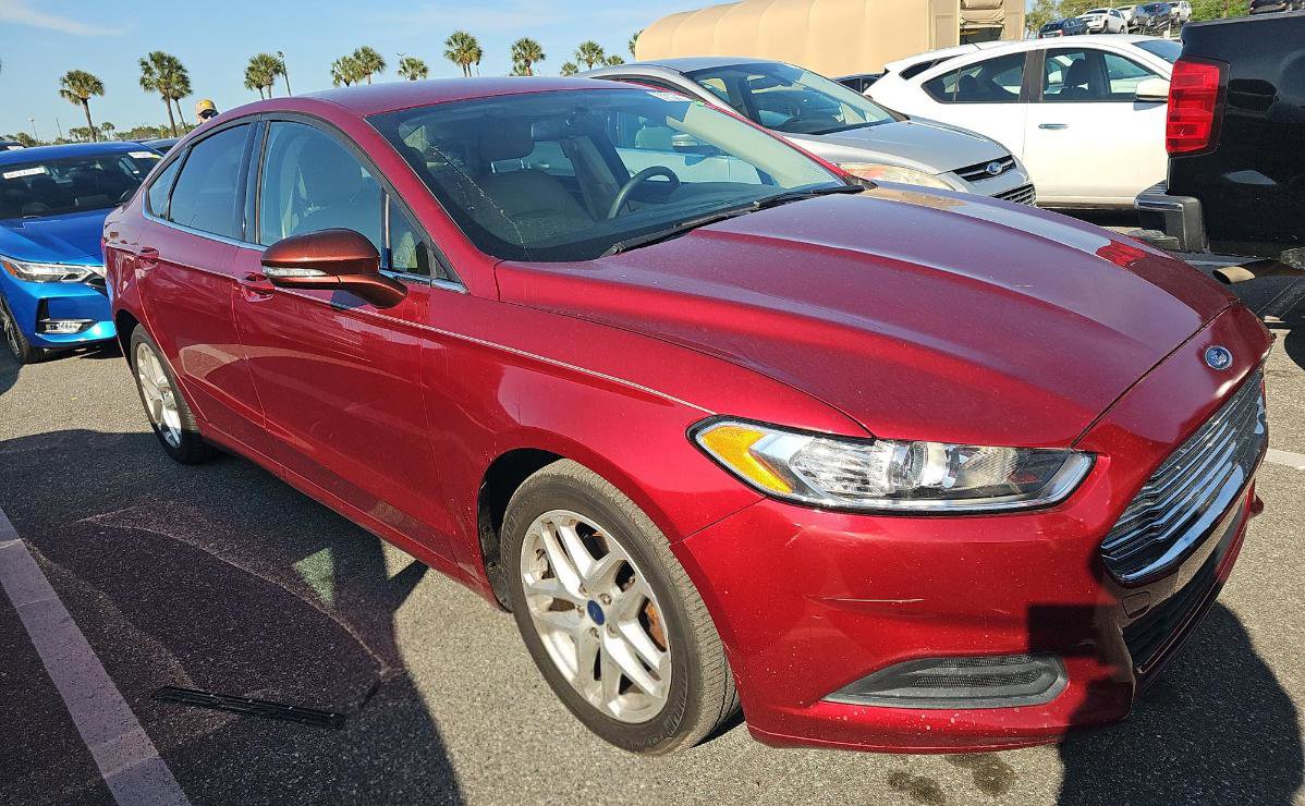 Used 2016 Ford Fusion SE FWD image 3
