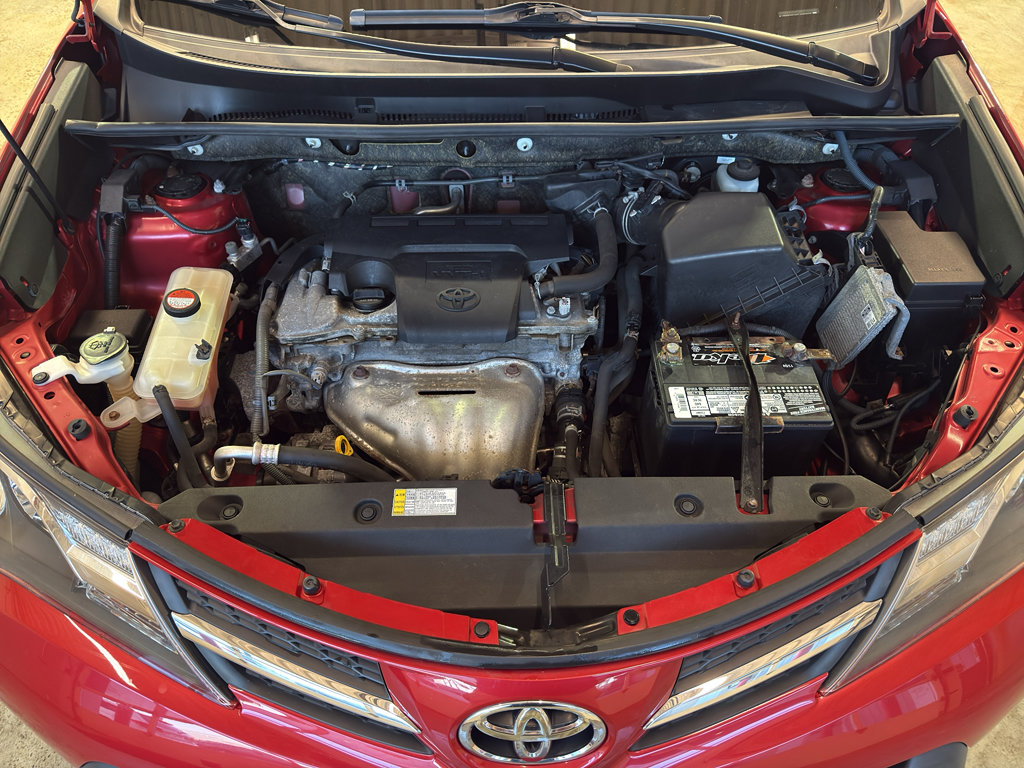 Used 2015 Toyota RAV4 Limited image 31