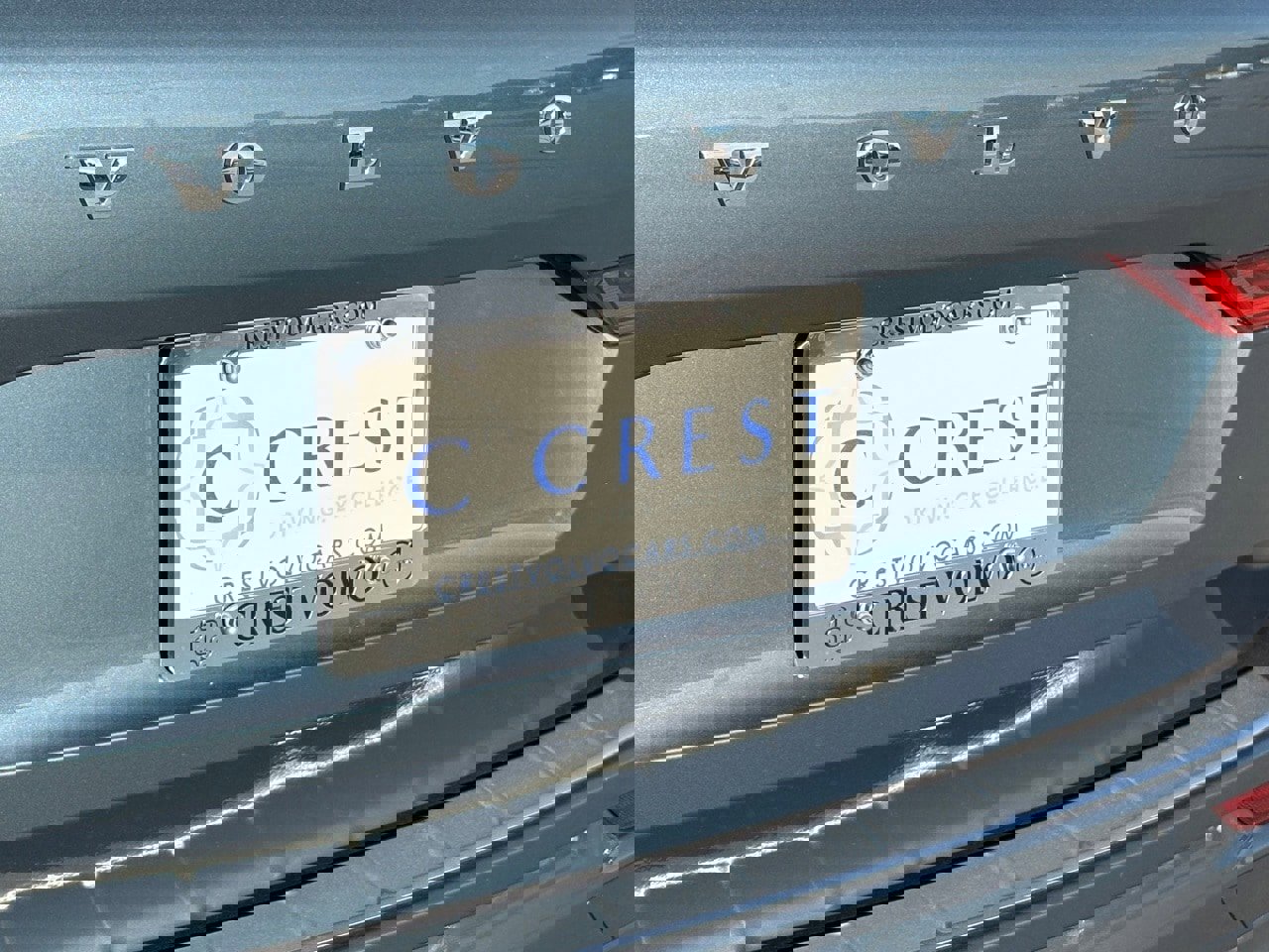 New 2026 Volvo XC60 B5 Plus w/ Protection Package Premier image 5