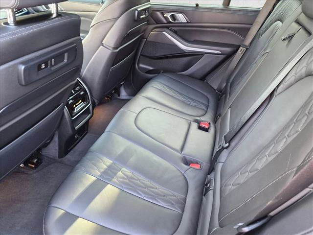 Used 2022 BMW X5 sDrive40i w/ M Sport Package RWD image 19