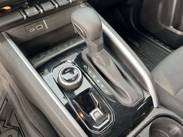 Certified 2023 Chevrolet Colorado Trail Boss w/ Technology Package image 34